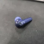 でで